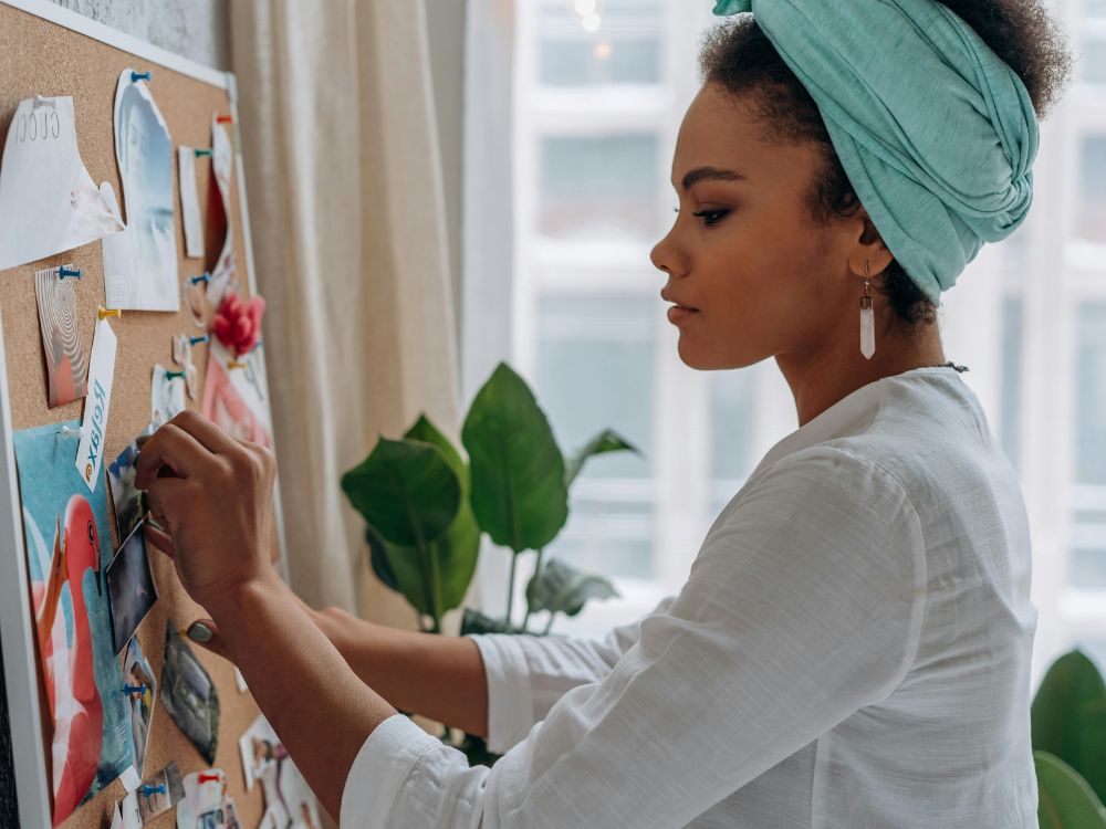 No momento, você está visualizando Como Criar um Quadro de Visão para Alcançar Seus Objetivos